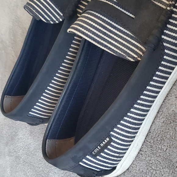 Cole Haan Boat Shoes ⛵ white and navy blue striped - Picture 2 of 6